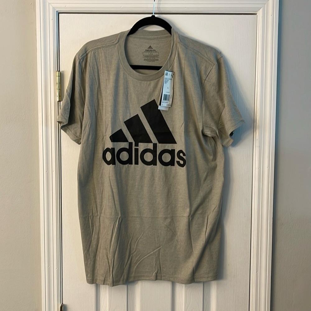Adidas Men's T-Shirt.  Size Large.